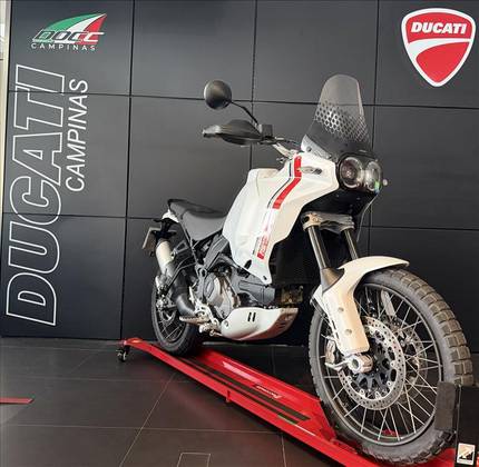 DUCATI DESERT X 